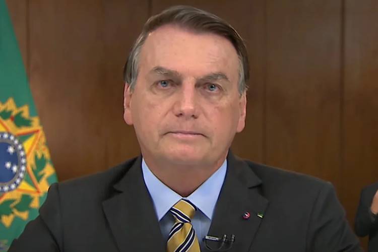 Em pronunciamento na TV, Bolsonaro faz promessa ao povo brasileiro e vira alvo de panelaços