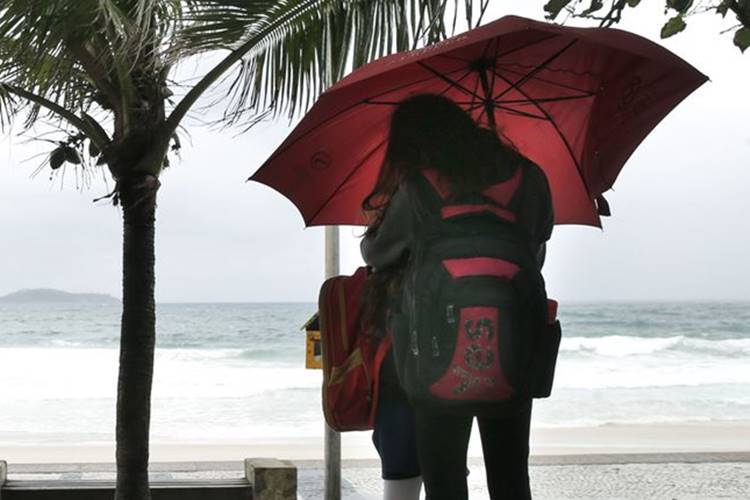Frio intenso chega ao Brasil