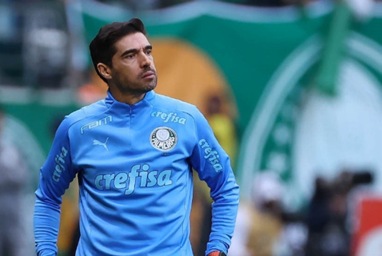 Palmeiras sofre e é eliminado da Libertadores pelo Athletico-PR