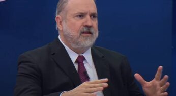 Augusto Aras sobre processo eleitoral: ”Não vai ter golpe”