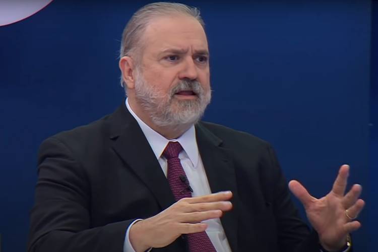 Augusto Aras sobre processo eleitoral: ”Não vai ter golpe”