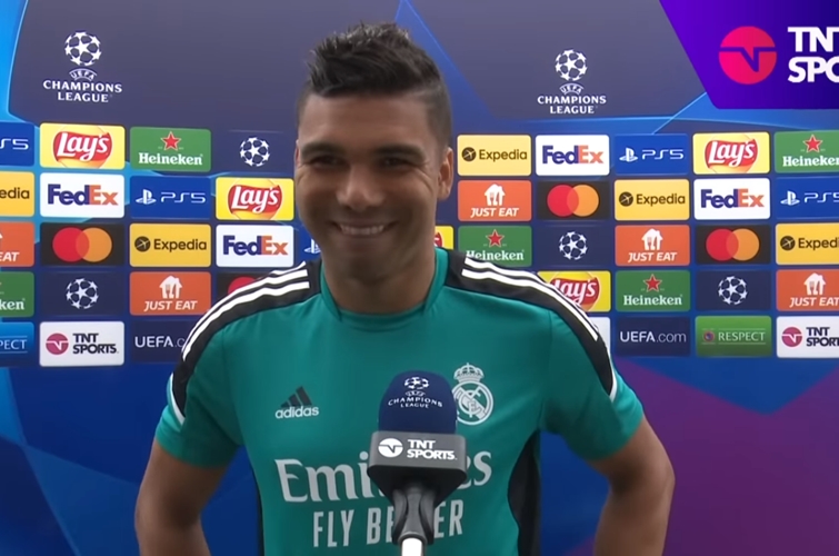 Casemiro deve assinar com Manchester United após oferta milionária