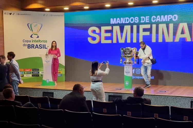 CBF sorteia mandos de campo das semifinais da Copa do Brasil