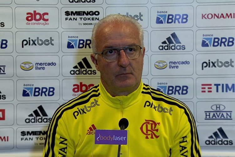 Flamengo empata com o Palmeiras e Dorival justifica erros