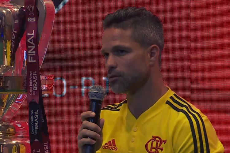 Diego sonha conquistar títulos da Copa do Brasil e Libertadores pelo Flamengo