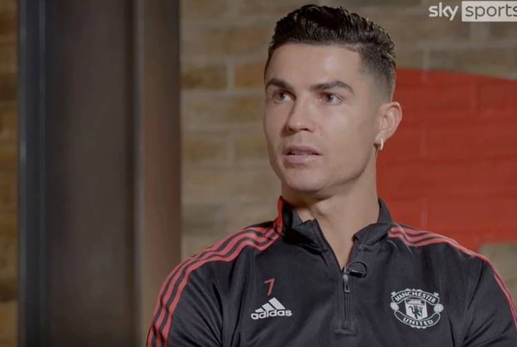 Cristiano Ronaldo exalta Messi durante entrevista: “ele é mágico, é top”
